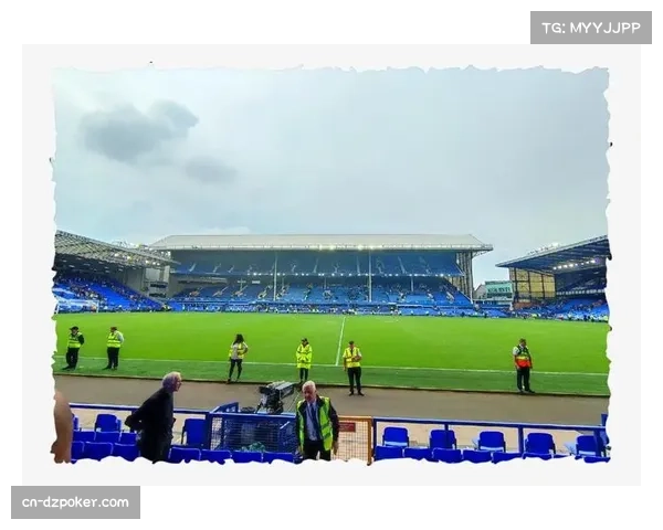 英超历史恩怨衍生球迷文化，德比战氛围独树一帜