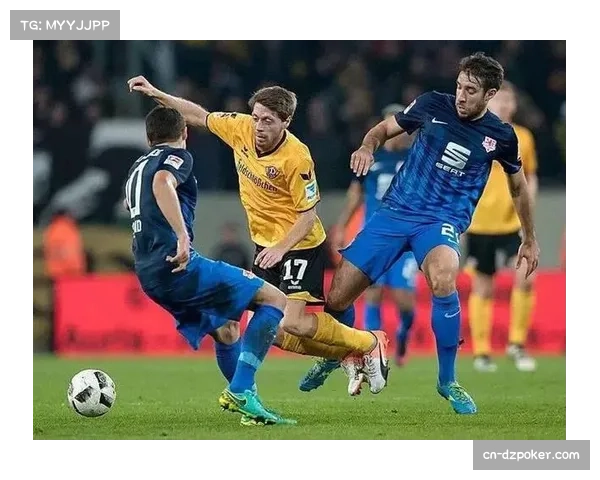 莱比锡主场赛前悼念去世球迷,全场默哀一分钟 莱比锡主场赛前悼念去世球迷,全场默哀一分钟