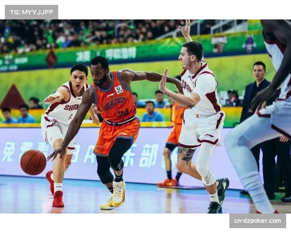 CBA俱乐部杯上海男篮114-94轻取山西成功卫冕,偰李永炜18+8表现抢眼 CBA俱乐部杯上海男篮114-94轻取山西成功卫冕,偰李永炜18+8表现抢眼